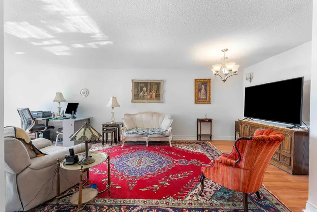 Additional image 7 of 3 Rowntree Rd Unit 904