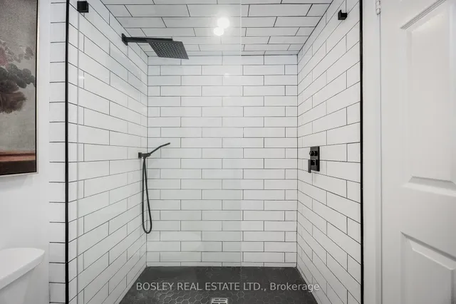 Additional image 12 of 95 Summerhill Ave Unit 10