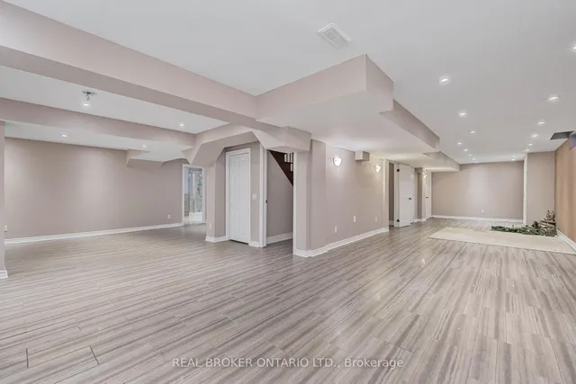 Additional image 44 of 28 Hampton Springs Dr