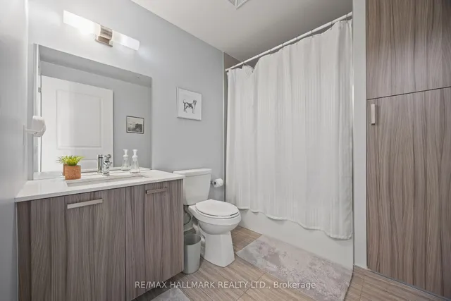 Additional image 17 of 1630 Queen St Unit 507