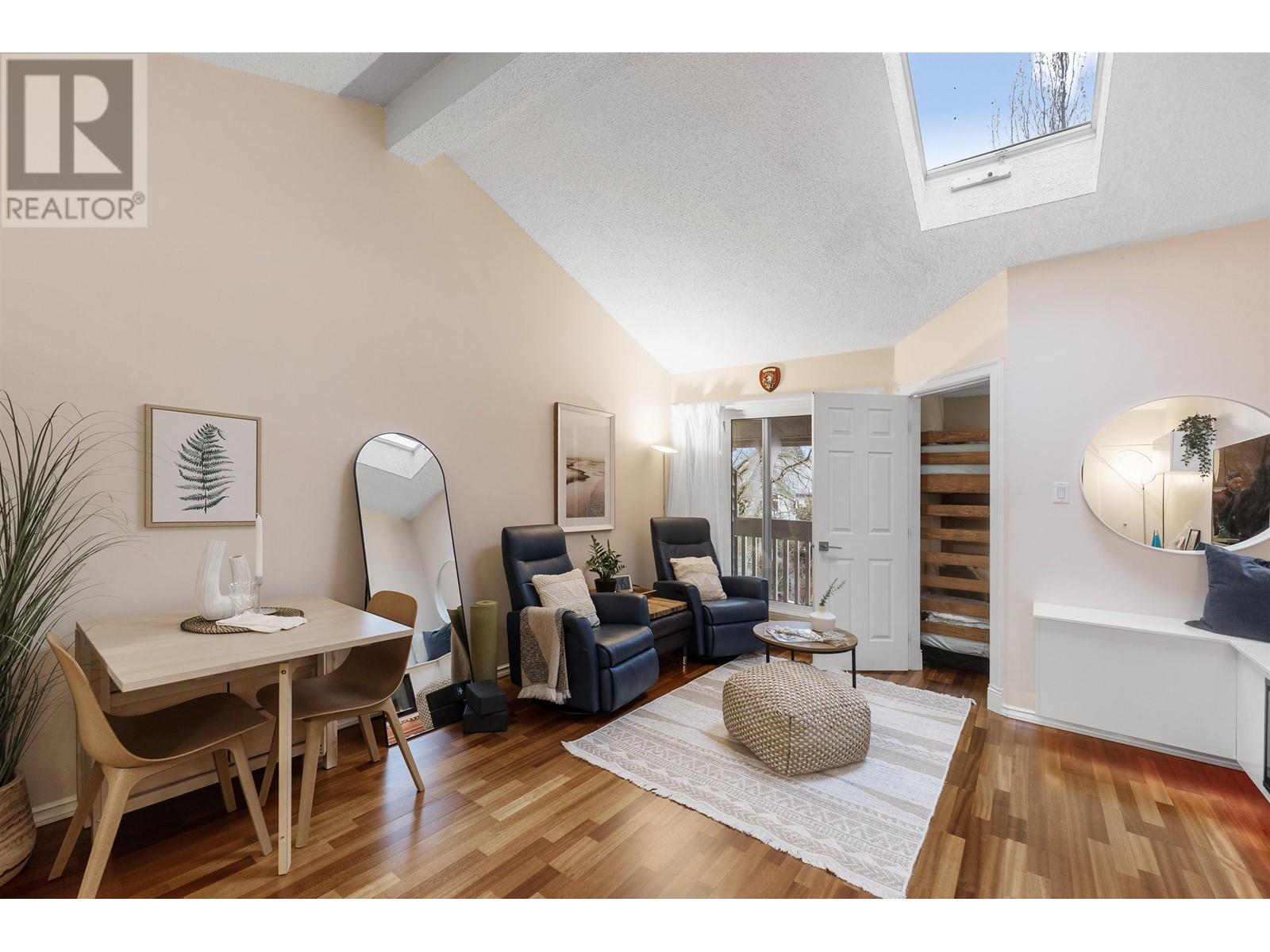 317 1545 E 2ND AVENUE|Vancouver, British Columbia V5N1C8