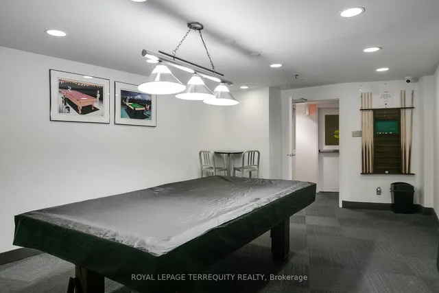 Additional image 32 of 77 Harbour Sq Unit 2707