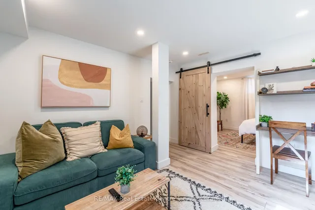 Additional image 36 of 120 Cameron St