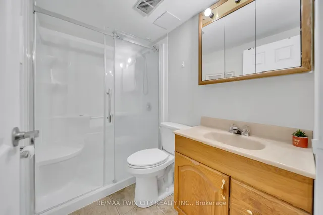 Additional image 16 of 24 Midland Dr Unit 701