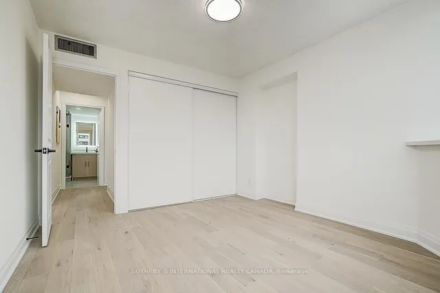 Additional image 30 of 1240 Marlborough Crt Unit 704