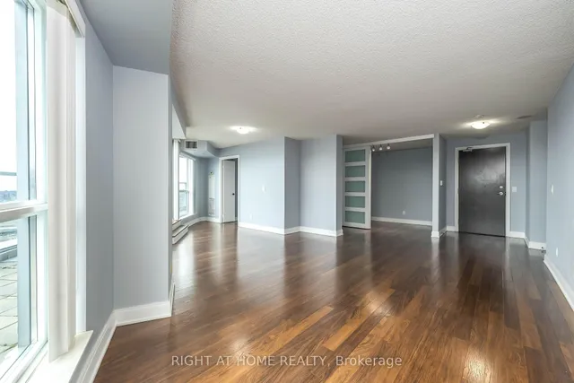 Additional image 9 of 125 Village Green Sq Unit 3703