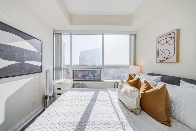 Additional image 32 of 5 Sheppard Ave Unit 2019