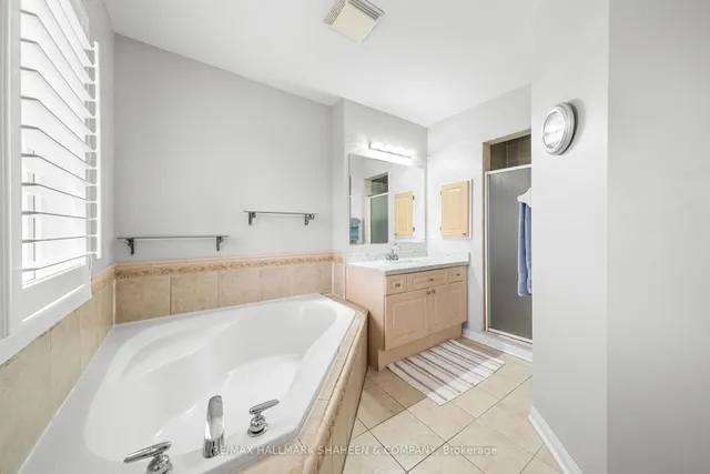 Additional image 30 of 32 Rowland St