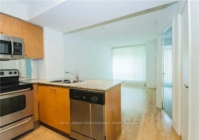 Additional image 5 of 8 Scollard St Unit 606