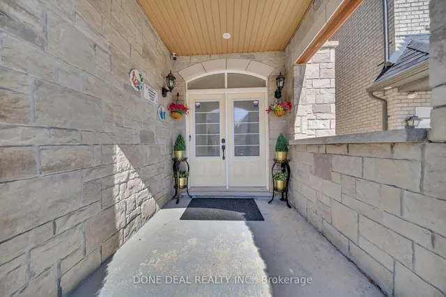 Additional image 4 of 10 Lola Cres