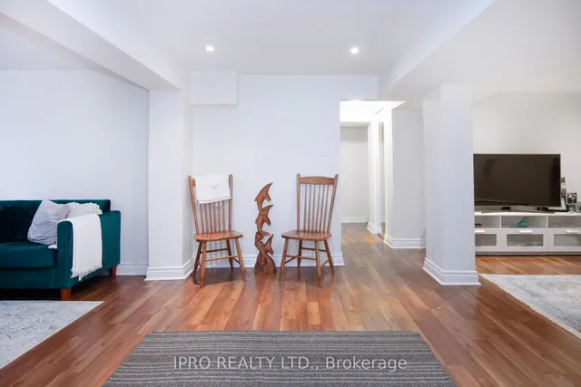 Additional image 30 of 153 Goulding Ave