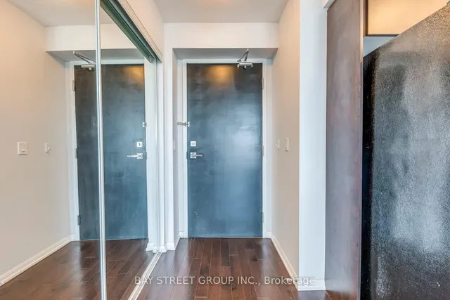 Additional image 5 of 832 Bay St Unit 4804