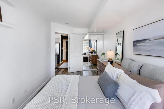 Additional image 15 of 230 King St Unit 1023