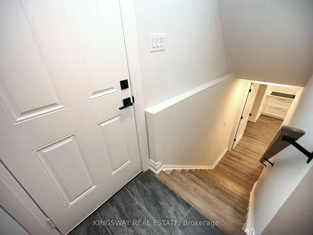 Additional image 32 of 28 Fallharvest Ave