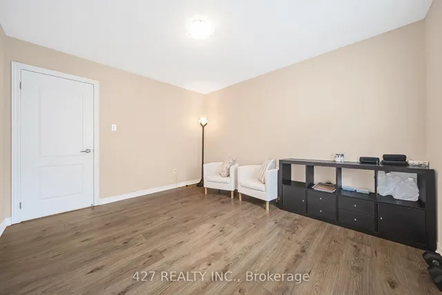 Additional image 33 of 38 Intrigue Tr