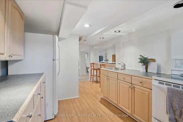 Additional image 32 of 30 Nursewood Rd