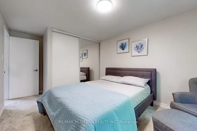 Additional image 22 of 5411 Lakeshore Blvd Unit 2