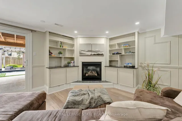 Additional image 36 of 660 Highvalley Rd