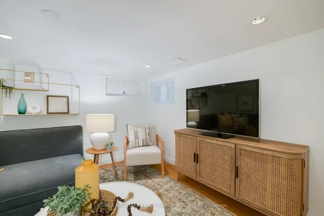 Additional image 28 of 44 Burgess Ave