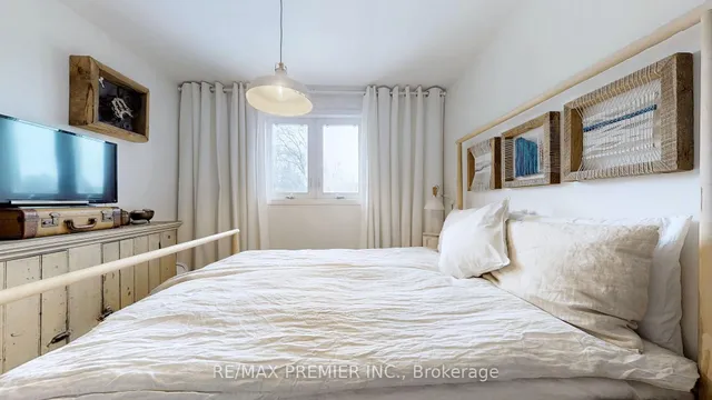 Additional image 26 of 216 Medland St