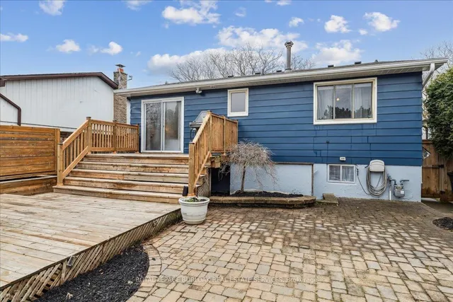 Additional image 30 of 692 Catalina Cres