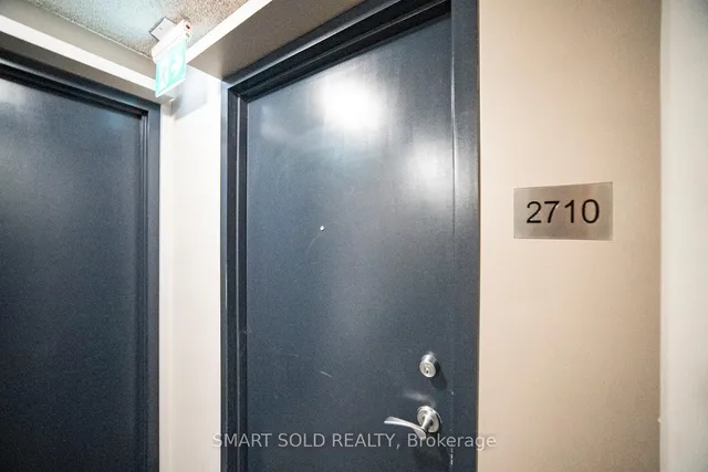 Additional image 3 of 81 Navy Wharf Crt Unit 2710