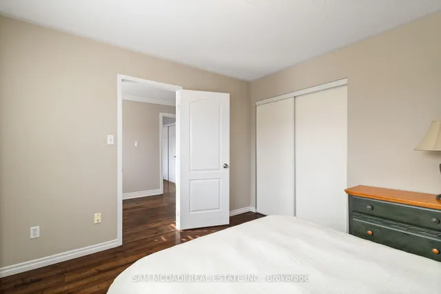 Additional image 35 of 7174 Upton Cres