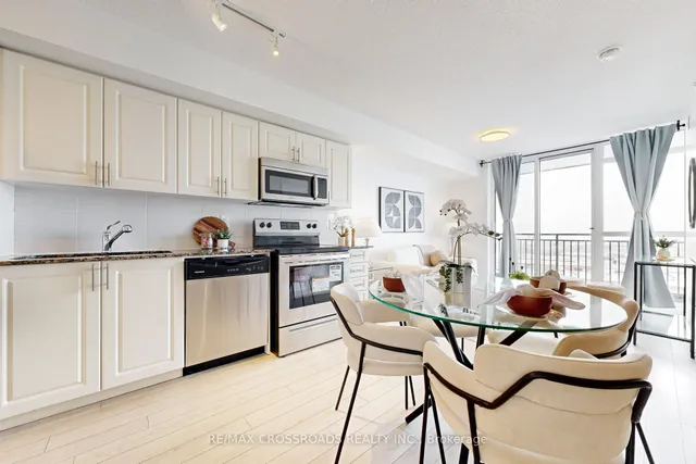 Additional image 10 of 3091 Dufferin St Unit 1402