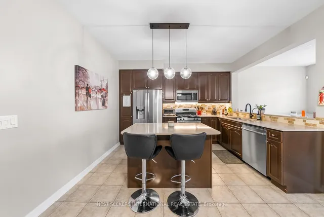 Additional image 5 of 48 Whitmer St