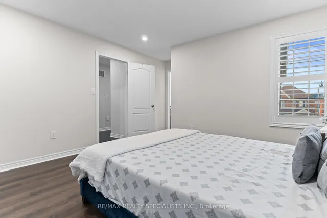 Additional image 35 of 3 Gosling St