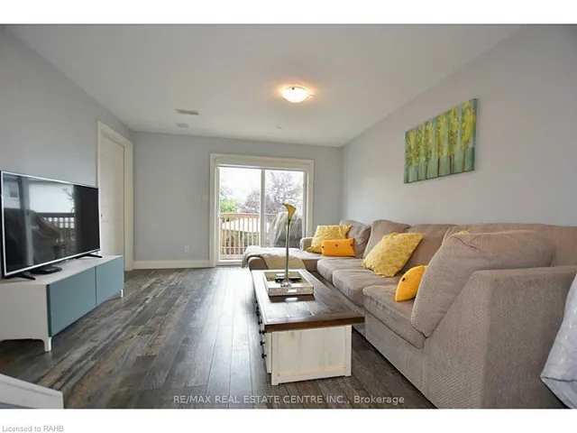 Additional image 19 of 1328 Upper Sherman Ave Unit 18