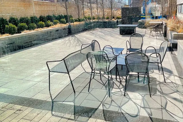 Additional image 40 of 385 Osler St Unit 202