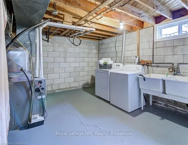 Additional image 42 of 6 Lilacside Dr