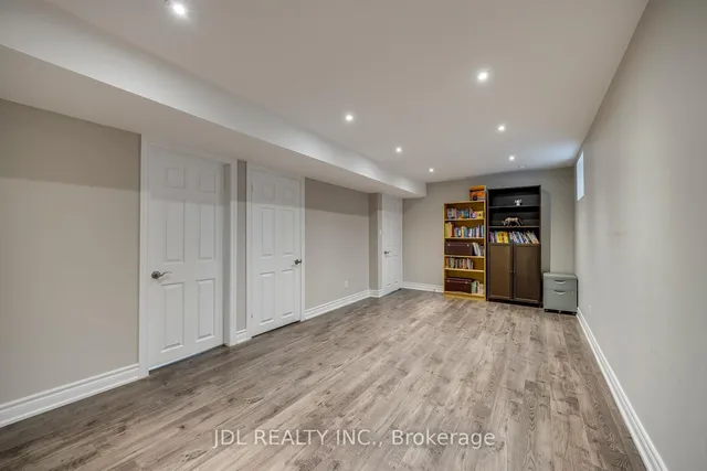 Additional image 39 of 222 Magnolia Cres