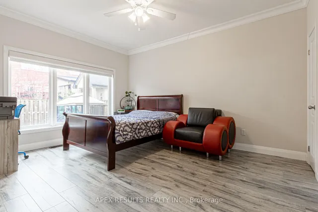 Additional image 15 of 97 Trafalgar Dr