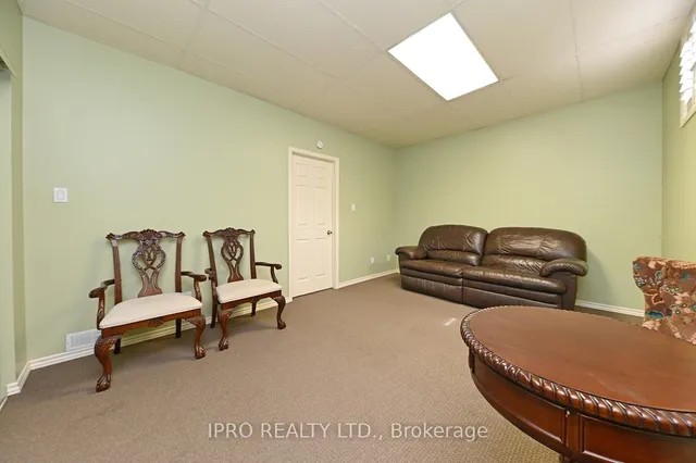 Additional image 39 of 40 Stornwood Crt