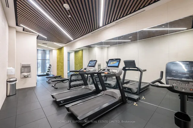 Additional image 41 of 1285 Queen St Unit 306