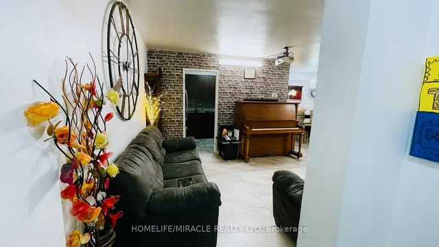 Additional image 5 of 5 Massey Sq Unit 1108