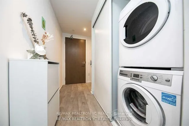 Additional image 11 of 251 Jarvis A St Unit 832