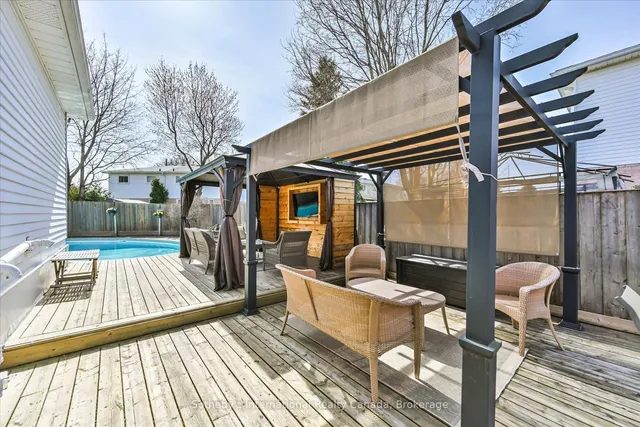 Additional image 35 of 20 Marblehead Cres