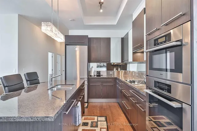 Additional image 8 of 80 John St Unit 4406