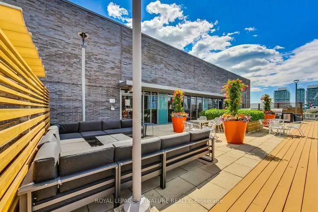 Additional image 23 of 320 Richmond St Unit 911