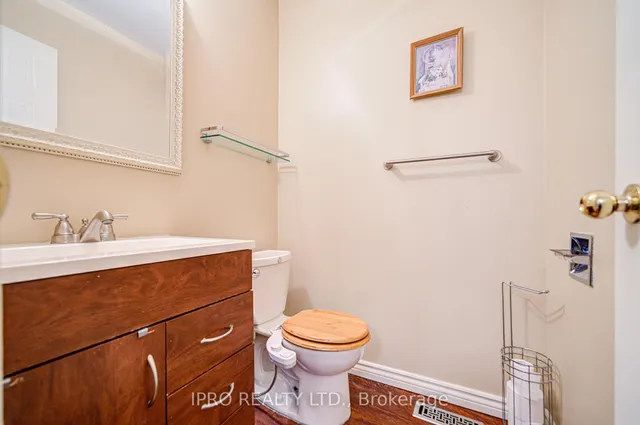 Additional image 7 of 5625 Whistler Cres