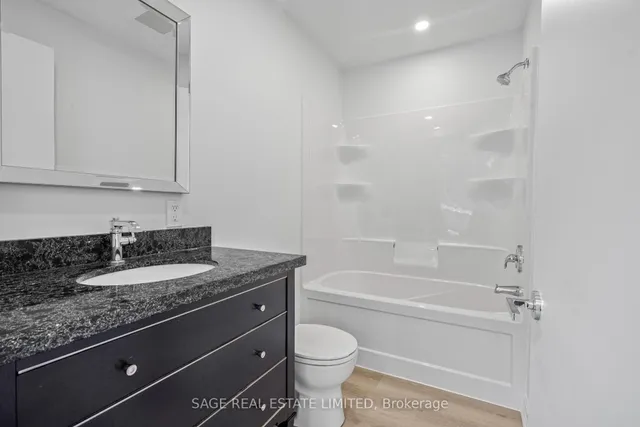 Additional image 22 of 25 Chamberlain Ave