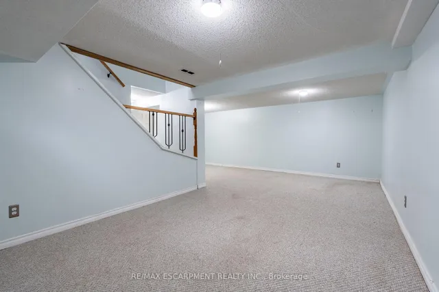 Additional image 35 of 2345 Glastonbury Rd