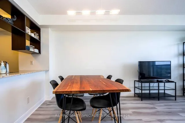 Additional image 8 of 151 Village Green Sq Unit 2710