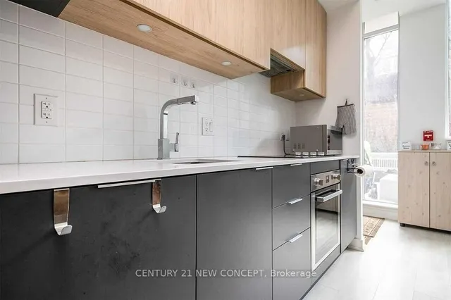 Additional image 35 of 120 Parliament St Unit TH101