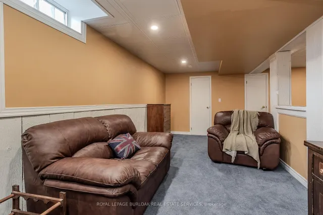 Additional image 23 of 2383 Cotswold Cres