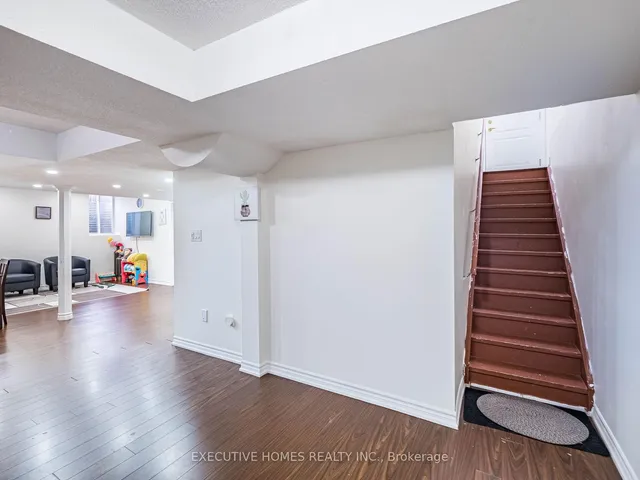 Additional image 36 of 1 Orangeblossom Tr