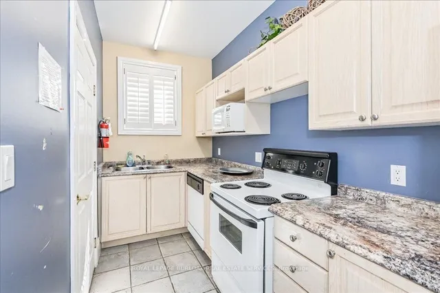 Additional image 29 of 1421 Walker's Line Unit 211